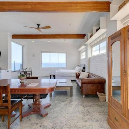 Upscale Cliffside Studio With Ocean Views North Bondi 悉尼 外观 照片