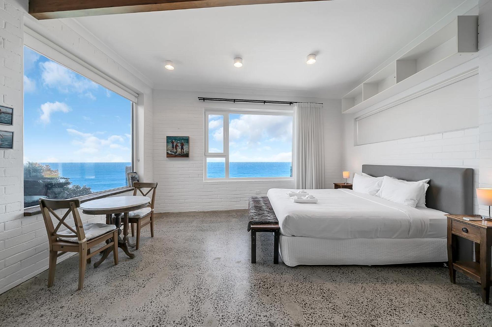 Upscale Cliffside Studio With Ocean Views North Bondi 悉尼 外观 照片