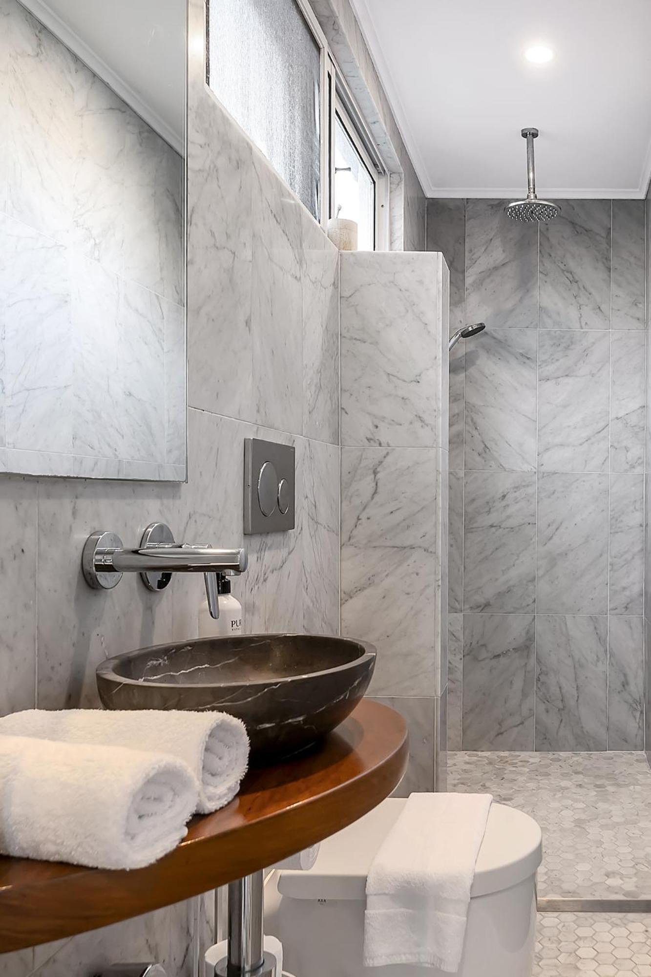 Upscale Cliffside Studio With Ocean Views North Bondi 悉尼 外观 照片